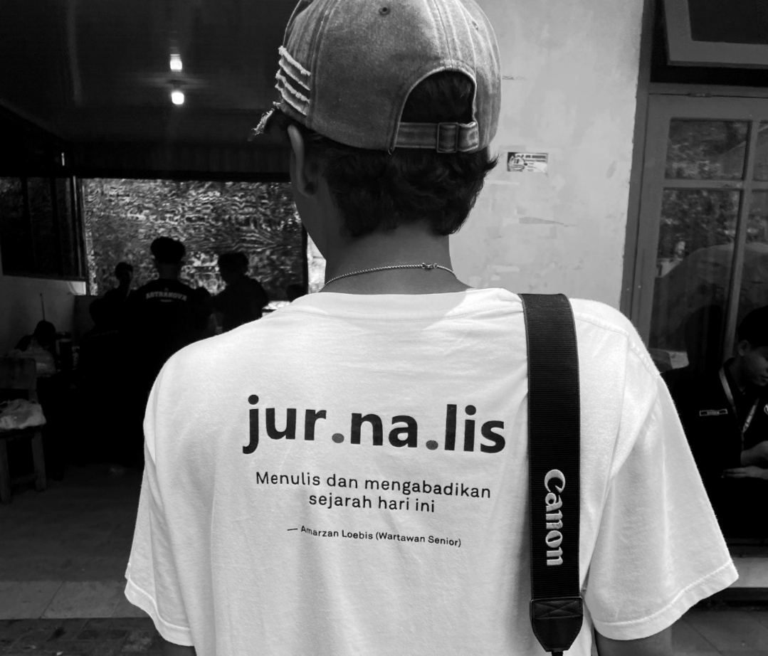 *Idealisme Tanpa Literasi: Setir Balap di Tangan yang Salah*