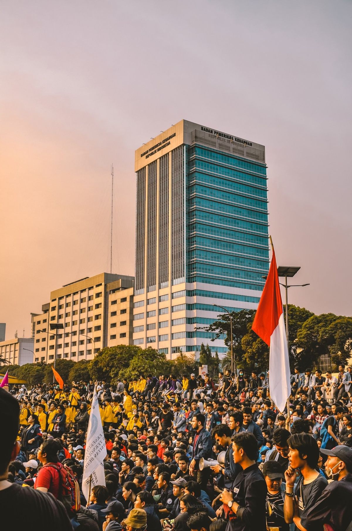 Isu Nasional
